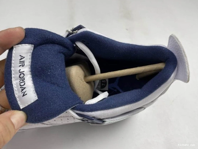 Columbia (2015) Retro 4 Jordan 314254-107 0809